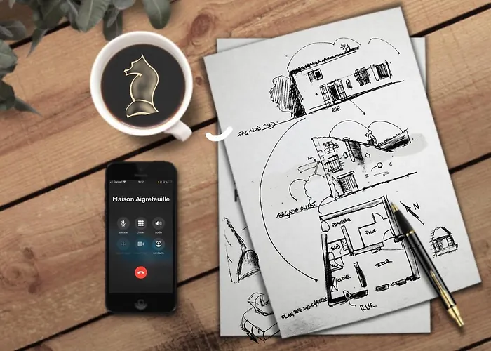 Maison De Charme, D'artiste, Décoration Brocante